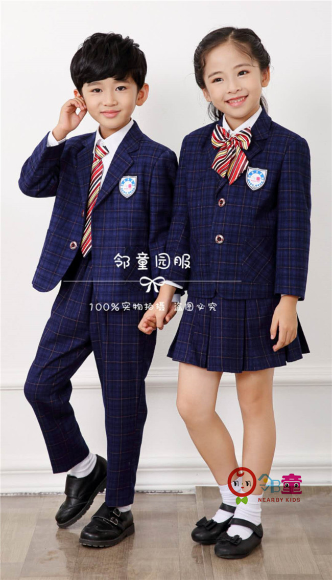 園長(zhǎng)如何挑選園服
