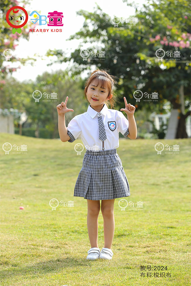 夏季最新款幼兒園園服，清爽脫俗班服